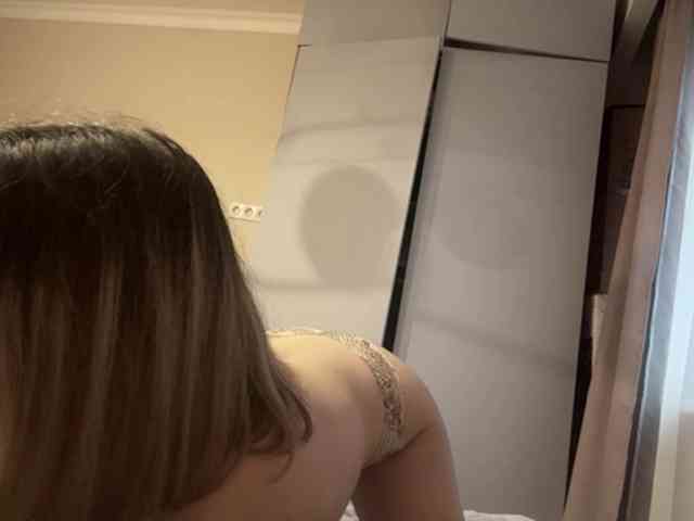 AlbaMihelcic webcam