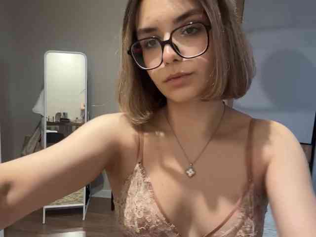 AlbaMihelcic webcam