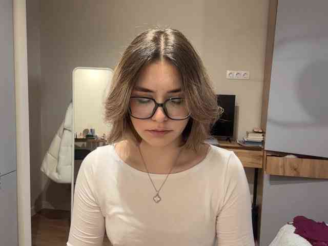 AlbaMihelcic webcam