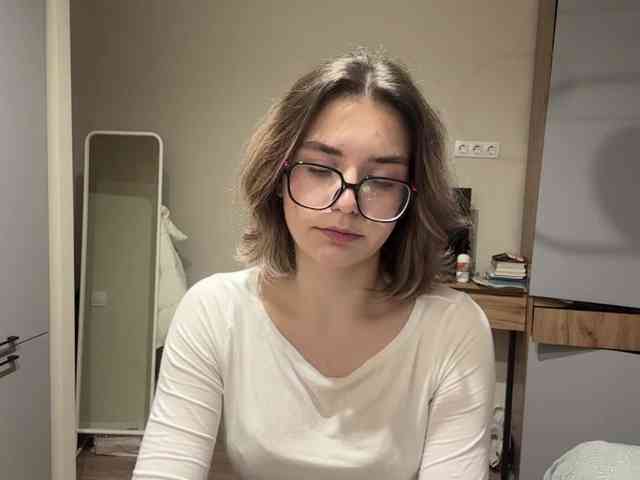 AlbaMihelcic webcam