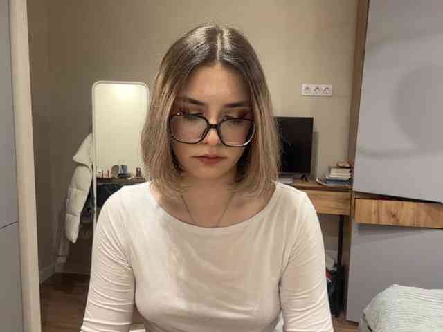 AlbaMihelcic webcam