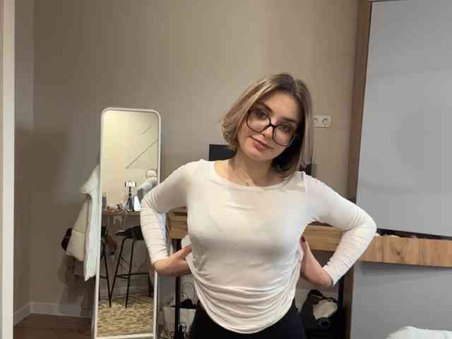 AlbaMihelcic Sex Cam Show