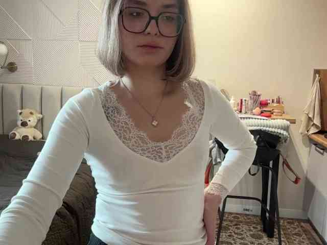 AlbaMihelcic webcam