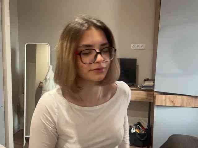 AlbaMihelcic webcam