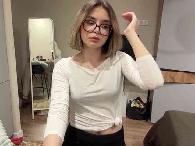 AlbaMihelcic webcam