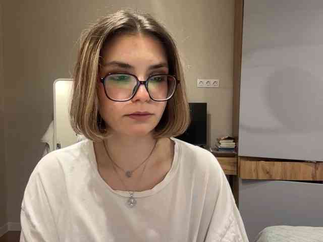 AlbaMihelcic webcam