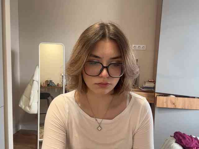 AlbaMihelcic webcam
