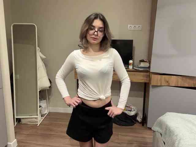 AlbaMihelcic webcam