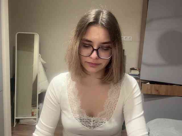 AlbaMihelcic webcam
