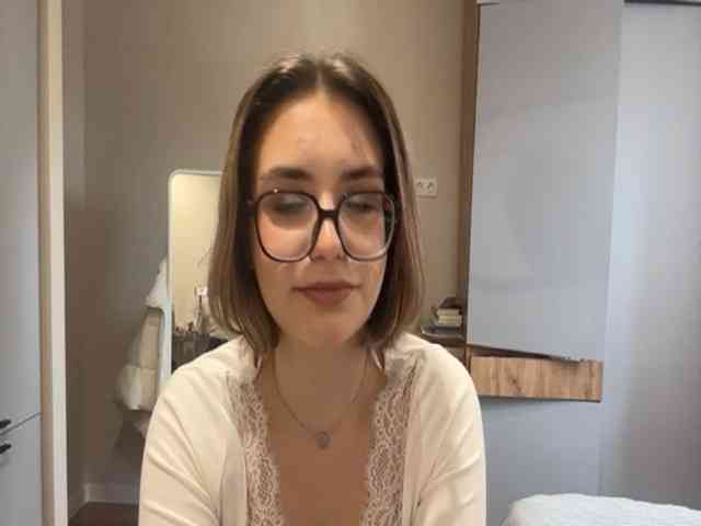 AlbaMihelcic webcam