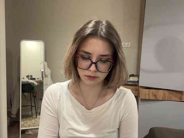 AlbaMihelcic webcam