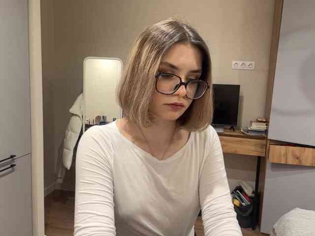 AlbaMihelcic webcam