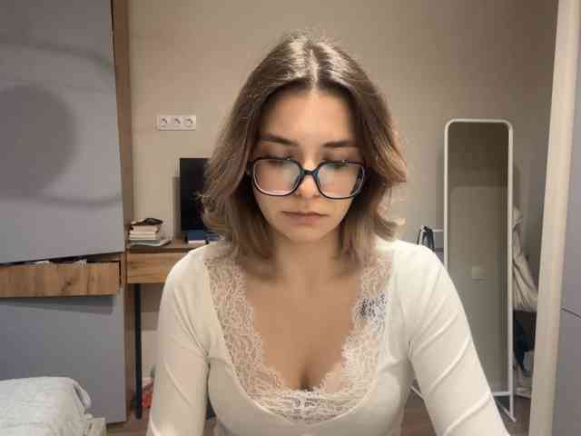 AlbaMihelcic webcam