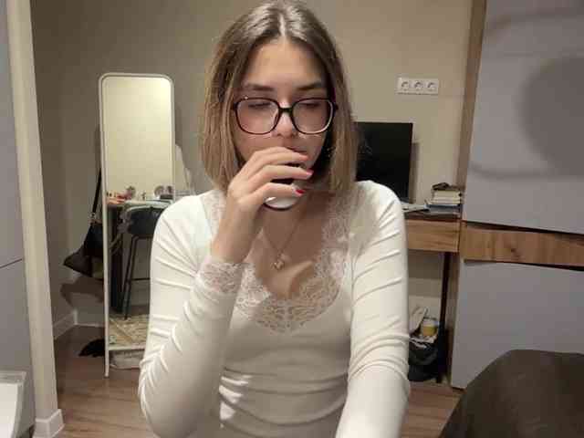 AlbaMihelcic webcam