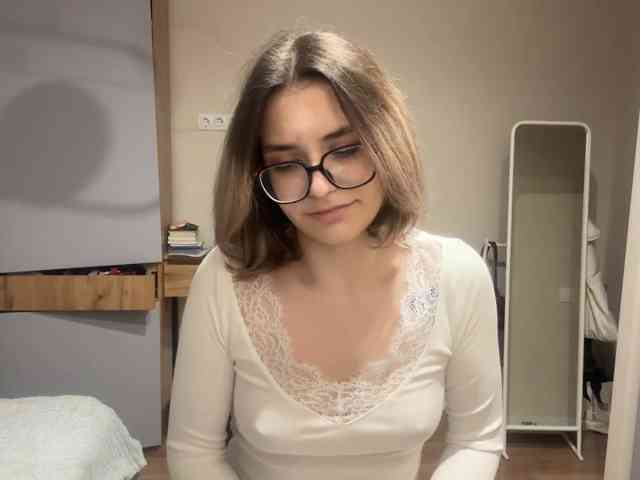 AlbaMihelcic webcam
