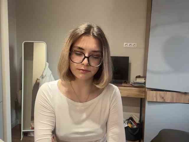 AlbaMihelcic webcam