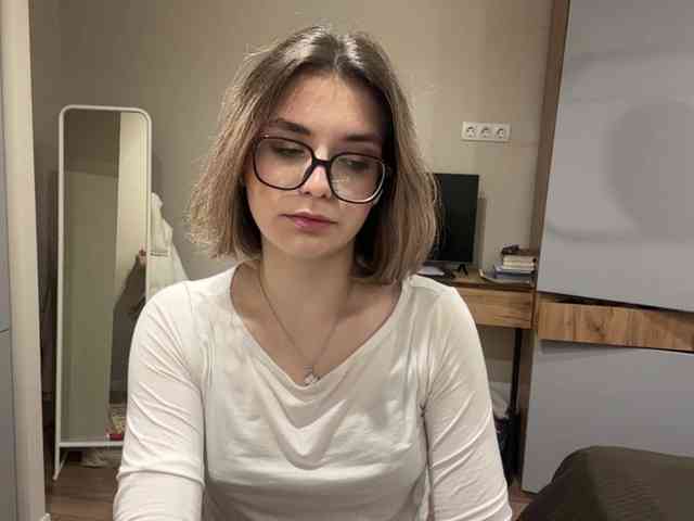 AlbaMihelcic webcam