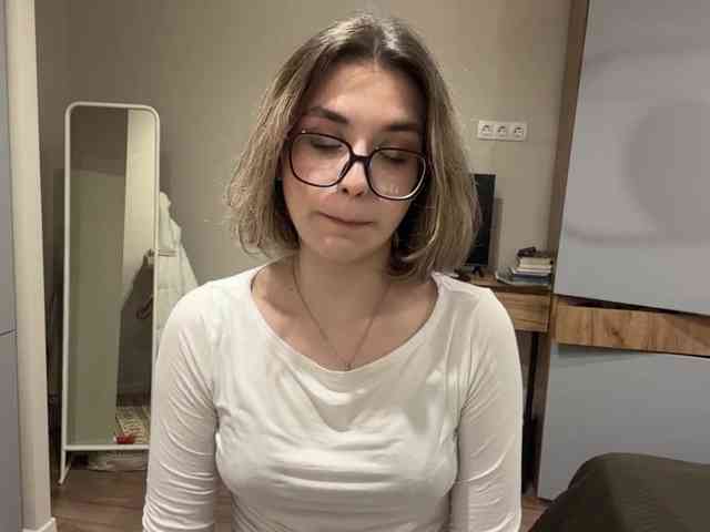 AlbaMihelcic webcam