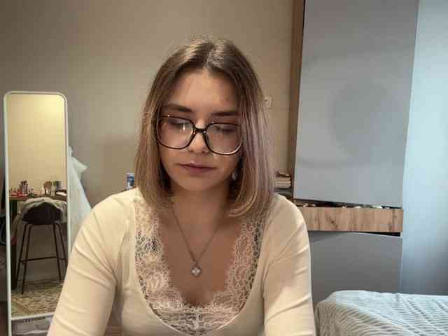 AlbaMihelcic webcam