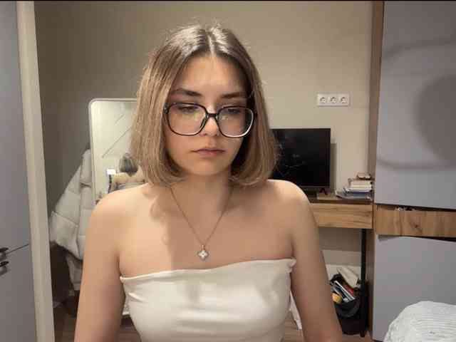 AlbaMihelcic webcam