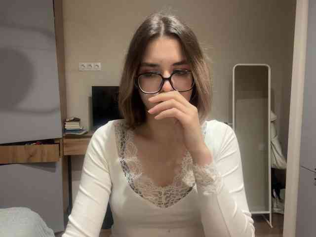 AlbaMihelcic webcam