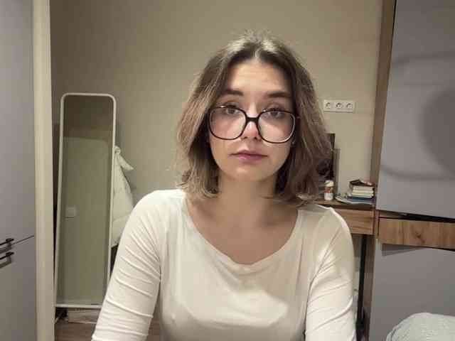 AlbaMihelcic webcam