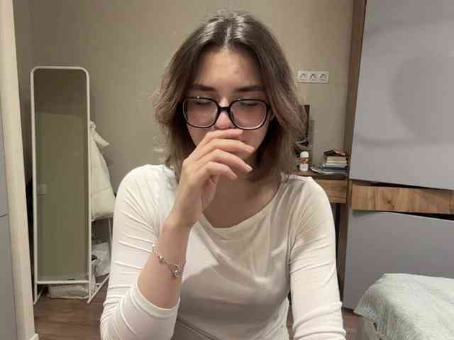 AlbaMihelcic webcam