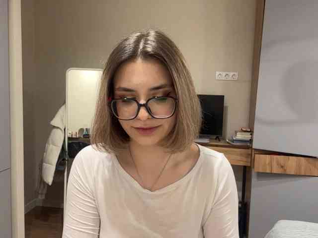 AlbaMihelcic webcam