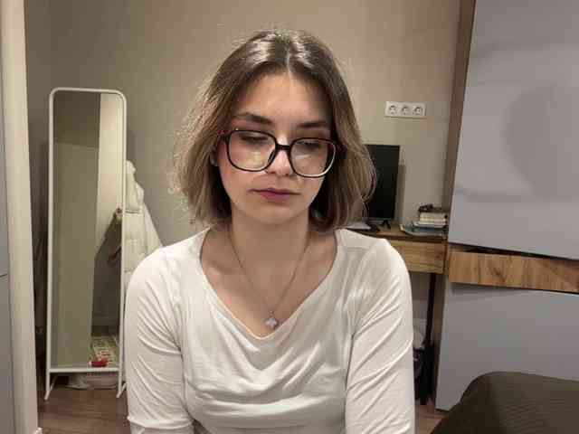 AlbaMihelcic webcam