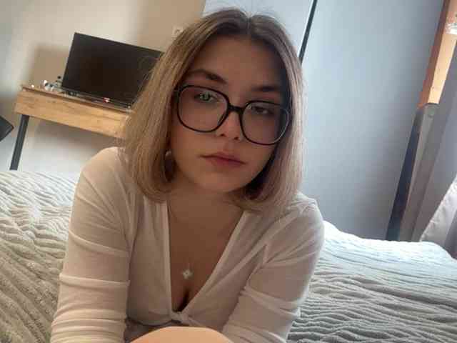 AlbaMihelcic webcam
