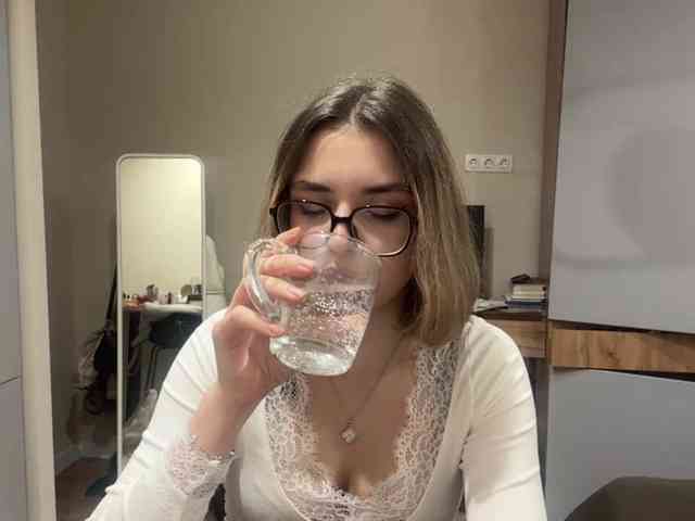 AlbaMihelcic webcam