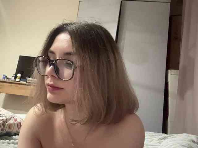 AlbaMihelcic webcam