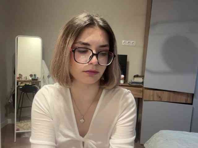 AlbaMihelcic webcam