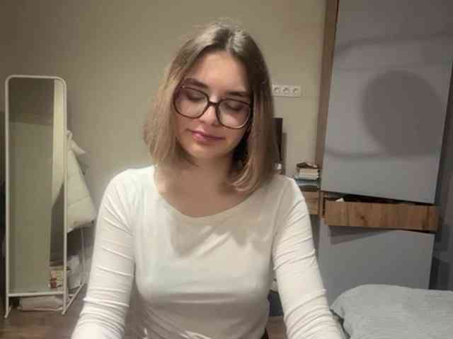 AlbaMihelcic webcam