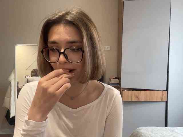 AlbaMihelcic webcam
