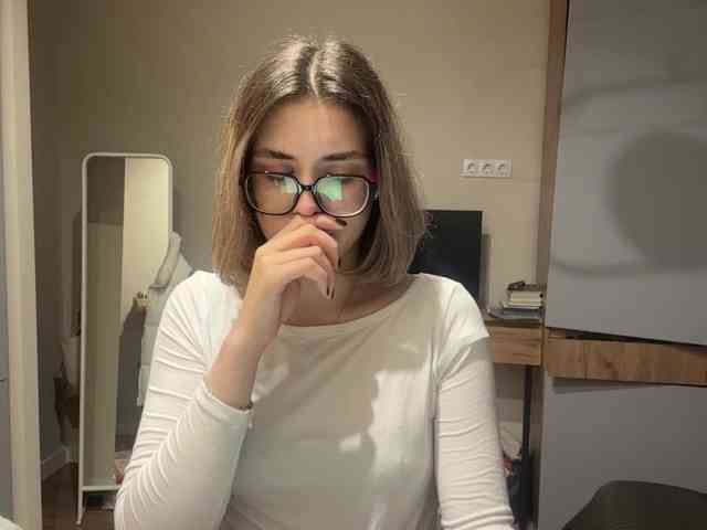 AlbaMihelcic webcam