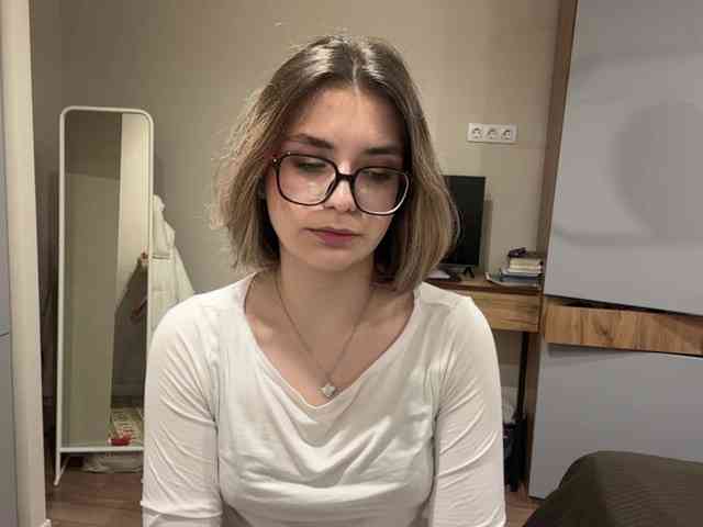 AlbaMihelcic webcam