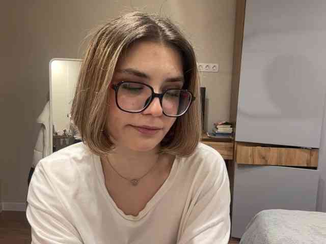 AlbaMihelcic webcam