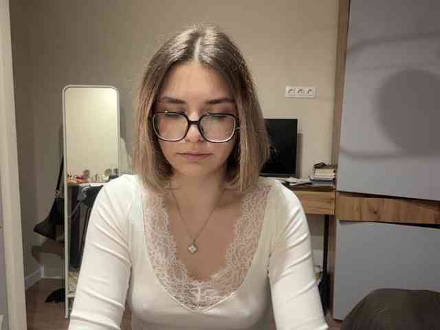 AlbaMihelcic webcam