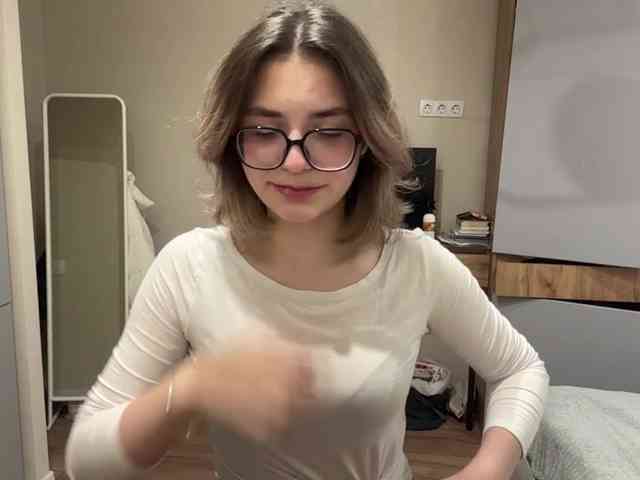 AlbaMihelcic webcam