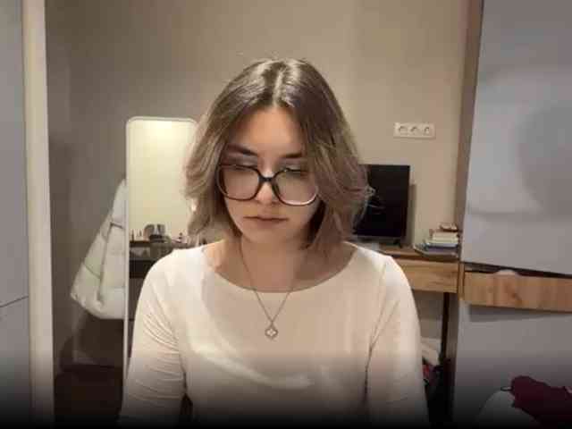 AlbaMihelcic webcam