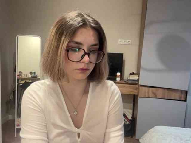 AlbaMihelcic webcam
