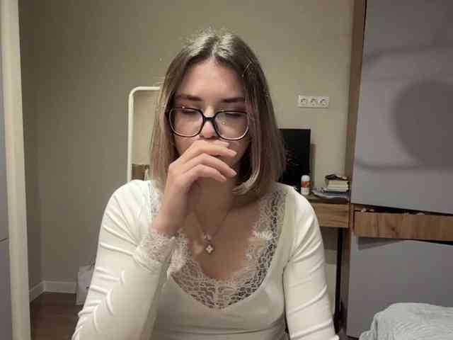 AlbaMihelcic webcam