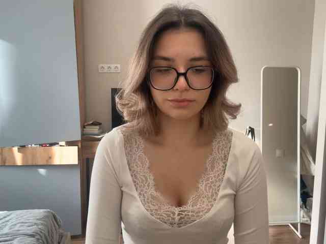 AlbaMihelcic webcam
