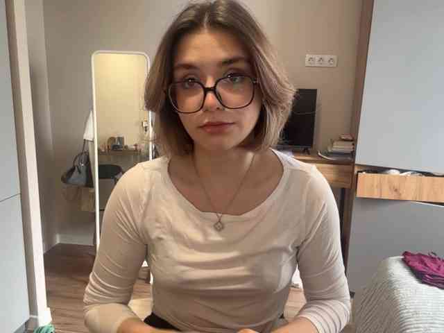 AlbaMihelcic webcam