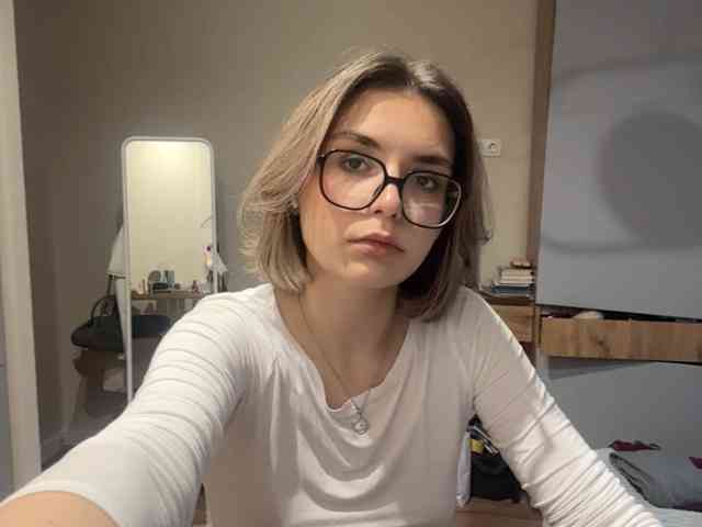 AlbaMihelcic webcam