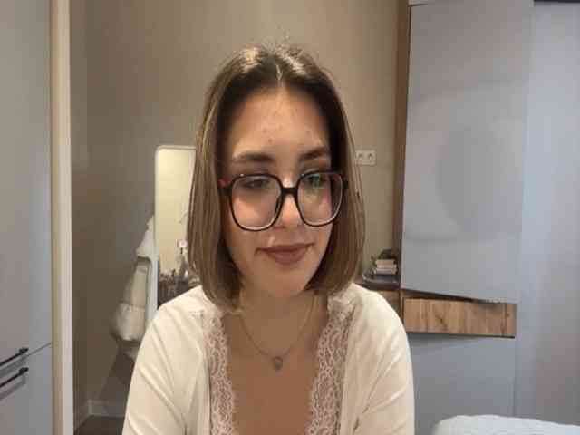 AlbaMihelcic webcam