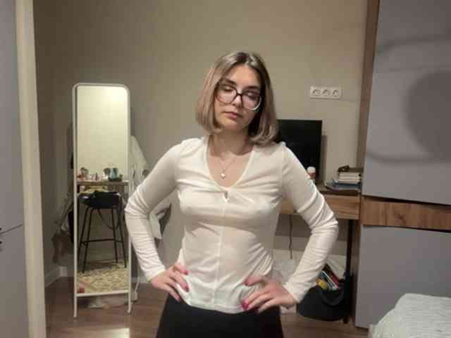 AlbaMihelcic webcam