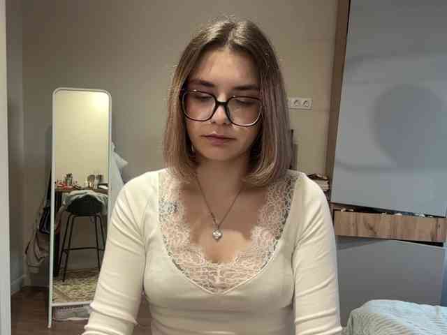 AlbaMihelcic webcam