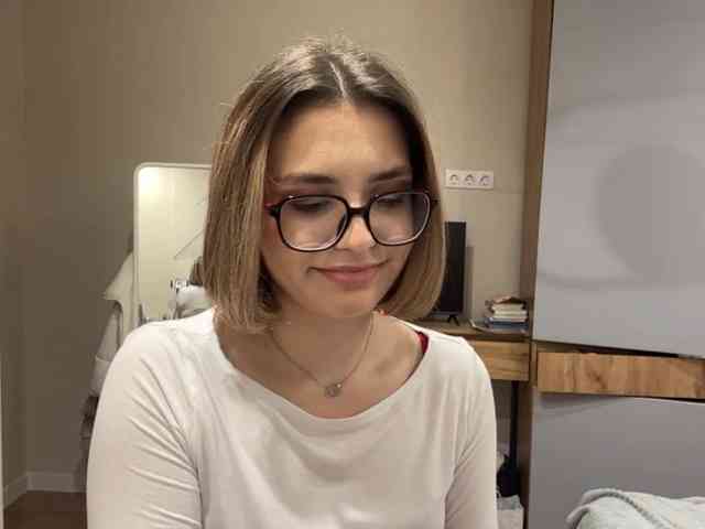 AlbaMihelcic webcam